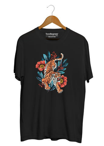 Roaring Tiger Plus Size T-Shirt